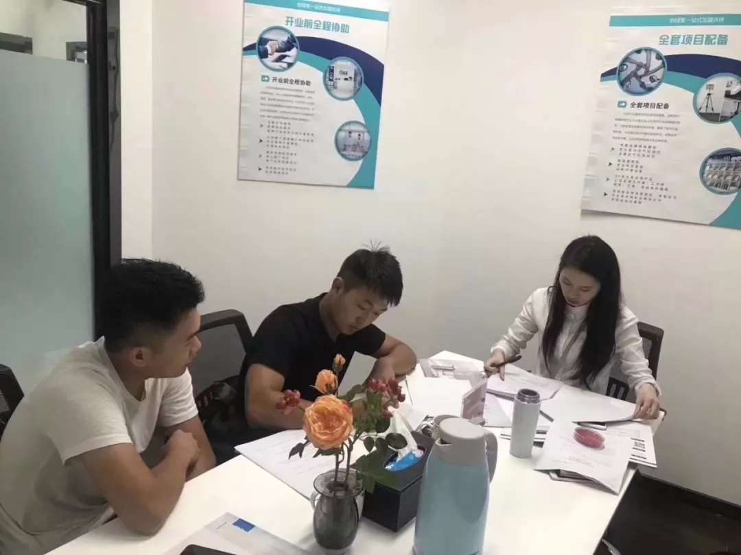 熱烈祝賀徐總簽約創綠家寧波市區級代理！