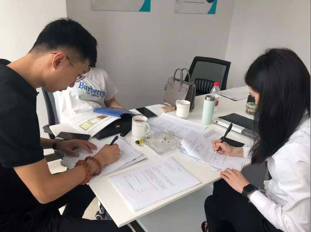 熱烈祝賀陳總簽約創綠家江蘇省南京市溧水縣區級代理！